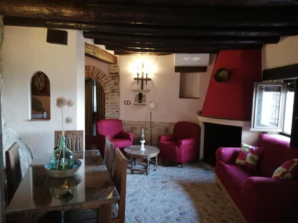 Casa Rural Castillo Ла Ируела Екстериор снимка