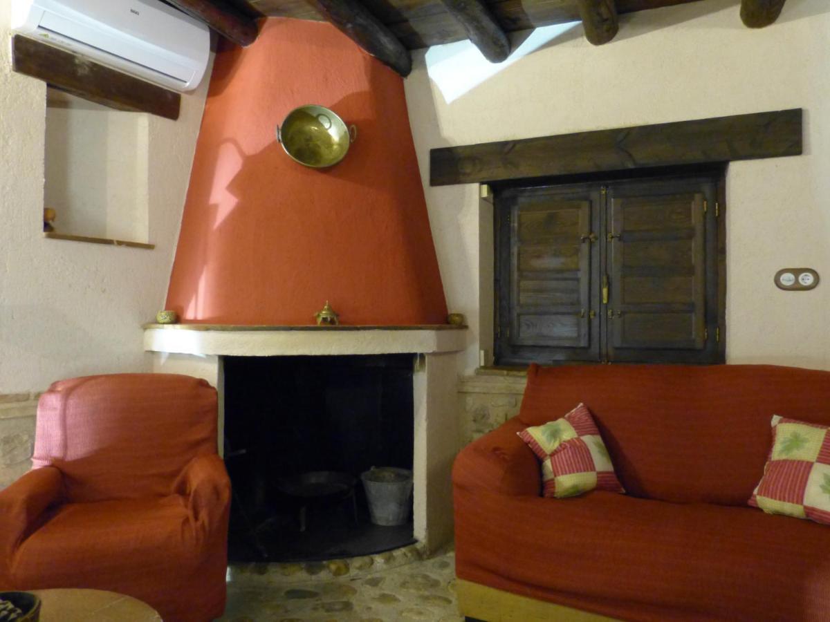 Casa Rural Castillo Ла Ируела Екстериор снимка