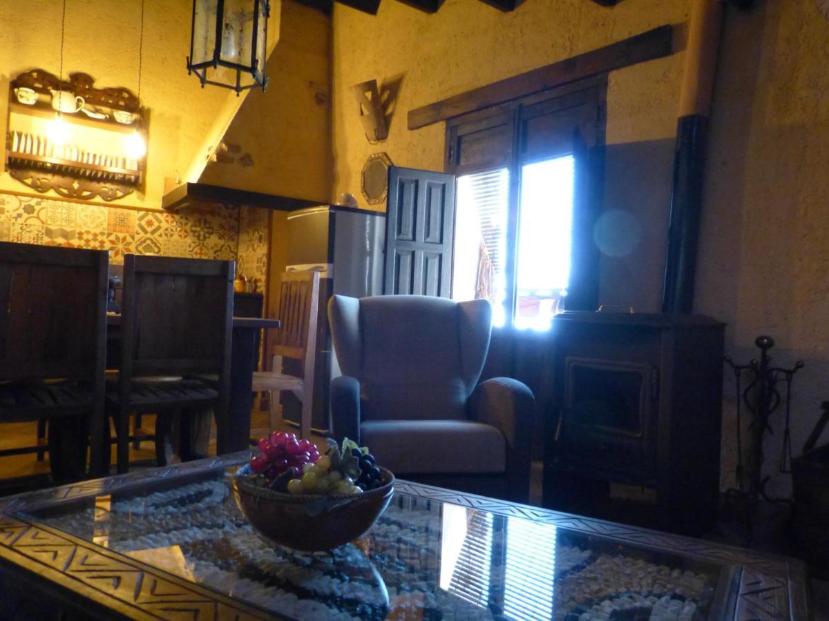 Casa Rural Castillo Ла Ируела Екстериор снимка