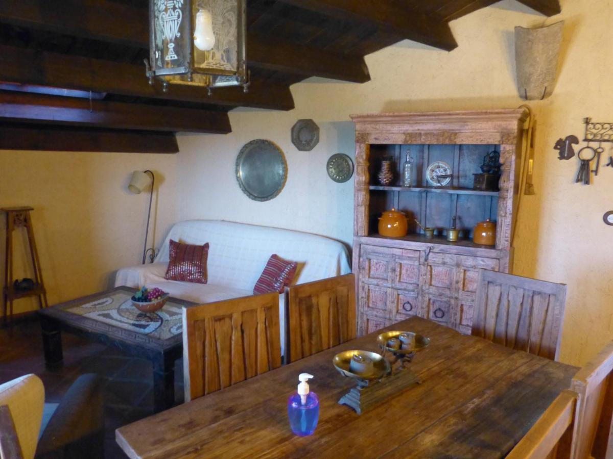 Casa Rural Castillo Ла Ируела Екстериор снимка